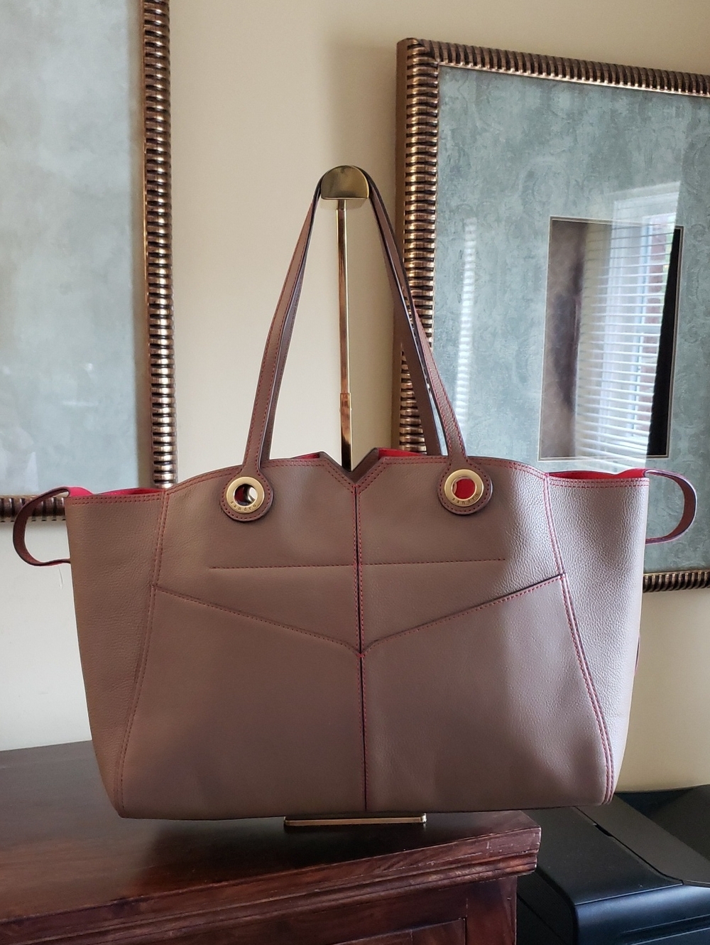 NEW!! SANDRO TAN LEATHER TOTE W/ RED LEATHER BOWS ON EACH SIDE! VERY UNIQUE!